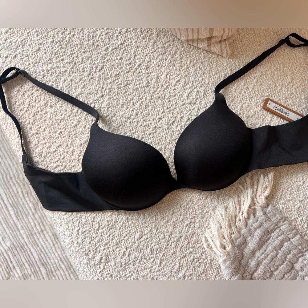 SKIMS ULTIMATE PLUNGE PUSH-UP BRA BLACK 32B NTW BRAND NEW